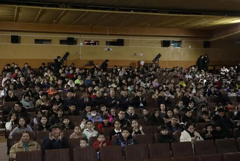 Марафон бесплатного показа новых казахстанских фильмов стартовал в Байконуре