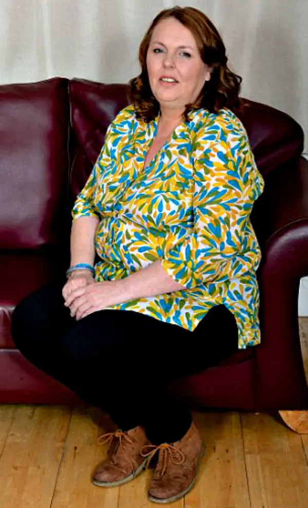 3ABA44E700000578-3980288-Over_the_past_five_years_Beth_s_mother_Janine_pictured_calculate-a-140_1480384887318