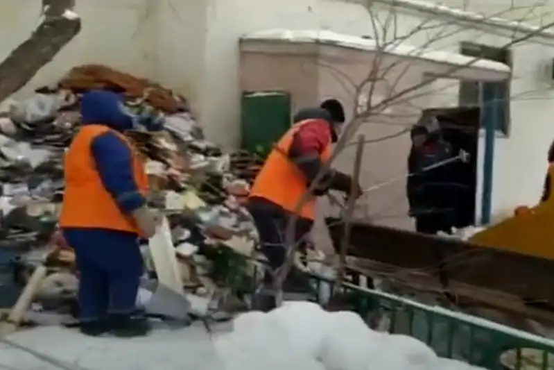 ەلوردا تۇرعىنىنىڭ پاتەرىنەن بىرنەشە جۇك كولىگىمەن قوقىس شىعارىلدى