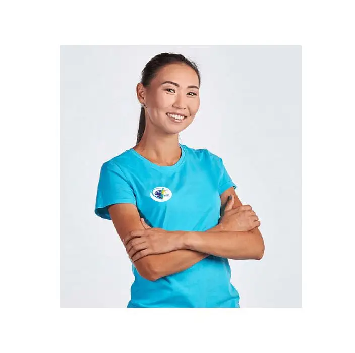 قازاق قىزى كەنيادا جاتتىعۋدا