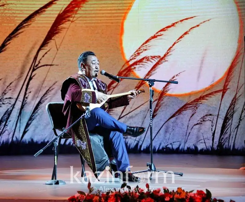 Жыршы Ұлжан Байбосыноваға Францияның ордені табыс етілді