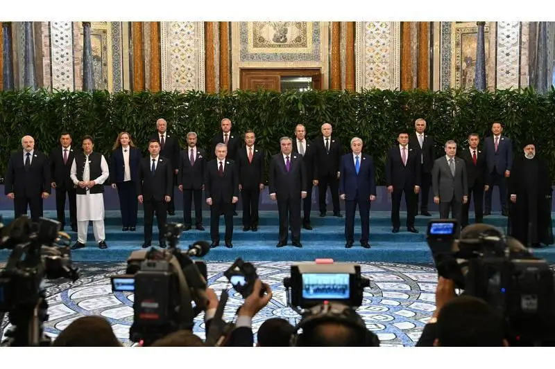 ق ر پرەزيدەنتىنىڭ ۇ ق ش ۇ مەن ش ى ۇ- عا مۇشە مەملەكەت باسشىلارى كەڭەسى وتىرىسىنا قاتىسقاندىعى تۋرالى ۆيدەوروليك جاريالاندى