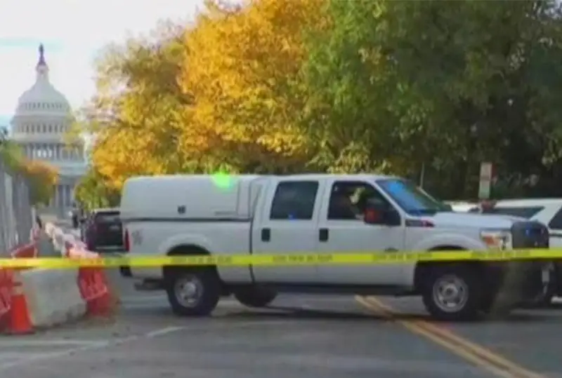 Машину с оружием обнаружили у здания Конгресса США