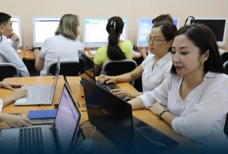 Свыше 26 тысяч учителей-предметников прошли курсы по повышению квалификации