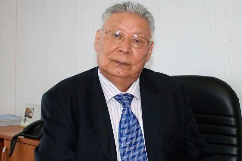 امانگەلدى ايتالى: نەمەرەمدى ورىسشا سويلەتپەي، قازاقشا تاربيەلەپ ءجۇرمىن