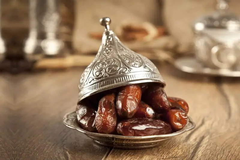 Túrkistan turǵyndaryna Ramazan aıynda aýyzashar ótkizýge bolmaıtyny eskertildi