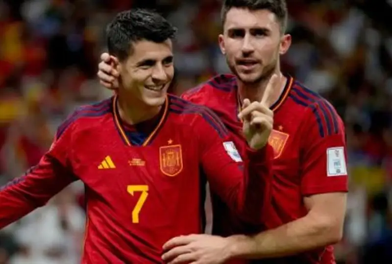 ЧМ по футболу: сборные Марокко и Испании, Португалии и Швейцарии сыграют за выход в 1/4