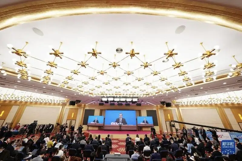 Китай готов к сотрудничеству с ЦА в области цифровой экономики и зеленого развития - Ван И