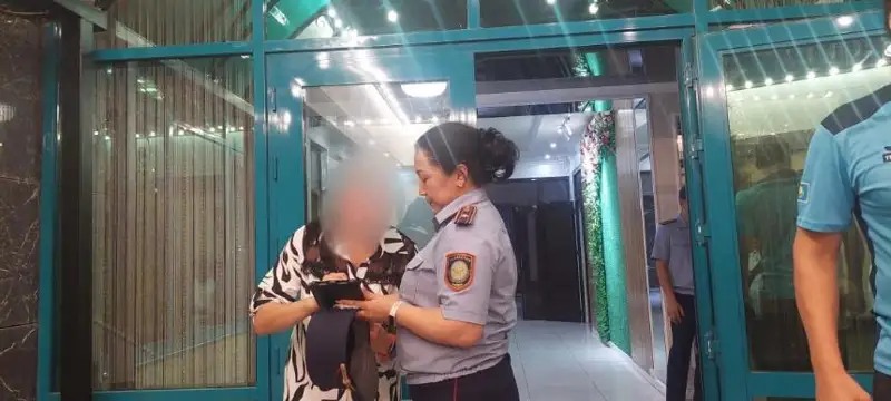 Более 170 подростков доставили в полицию в Таразе