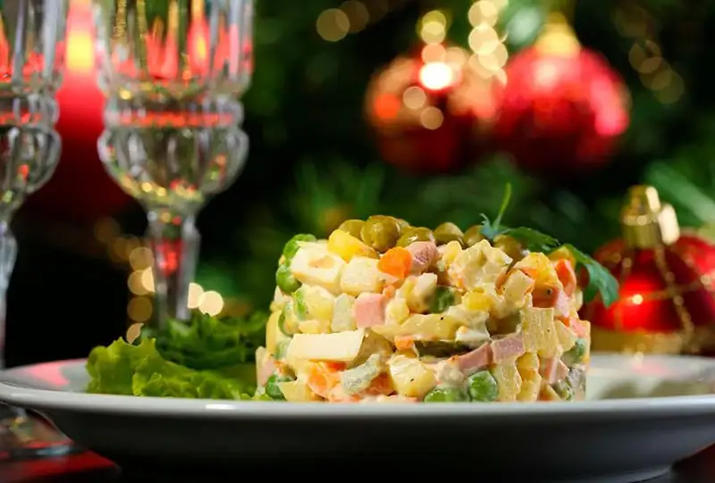 Рекомендации перед новогодним столом дали в Минздраве РК