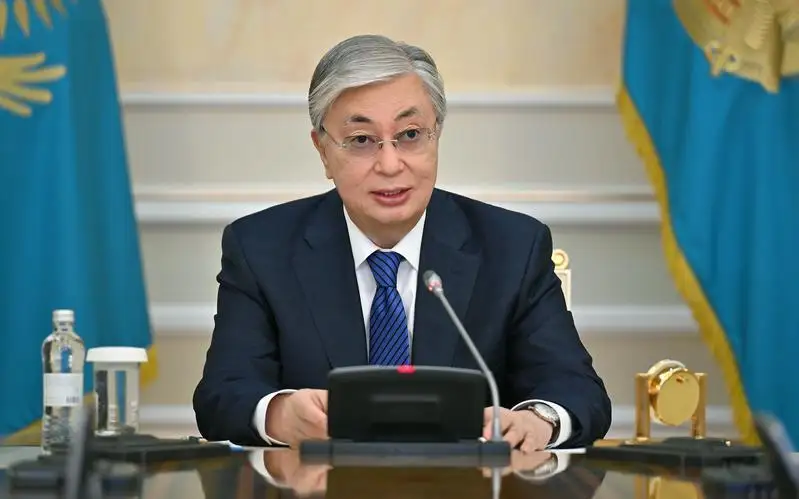 Зейнетақыны пайдалану: ҚР Президенті шекті межені 2022 жылдың 1 сәуіріне дейін көтермеуді тапсырды