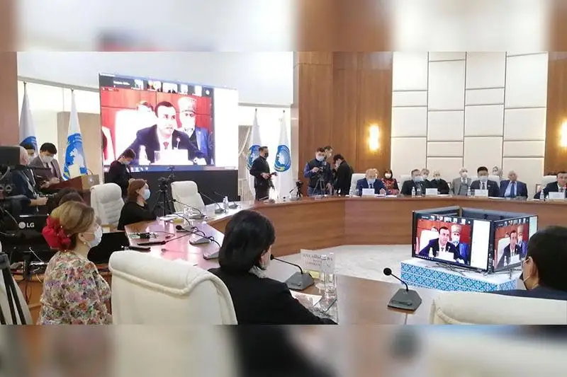 العىس ايتۋ كۇنى: «ءبىرتۇتاس قازاقستان» اتتى فلەشموب ءوتتى