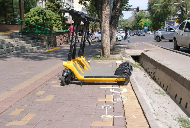 Парковки для электросамокатов появятся в Алматы