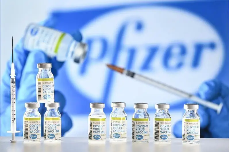 كىمدەر Pfizer ەكپەسىمەن ريەۆاكسيناتسيا جاساي الادى