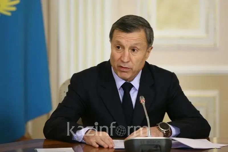 ادىلبەك جاقسىبەكوۆ ۋ ە ف ا-نىڭ حاتىنا وراي شۇعىل وتىرىس وتكىزدى