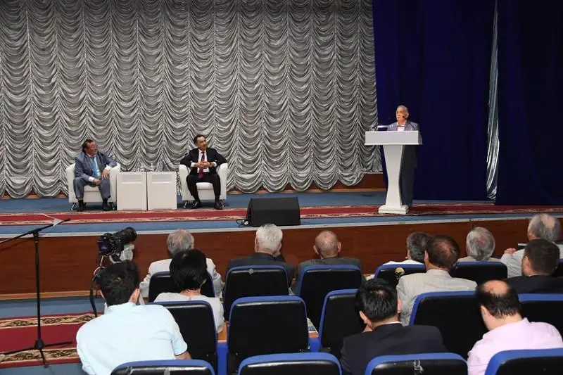 الماتىداعى جازۋشىلار ءۇيى كۇردەلى جوندەۋدەن وتەدى