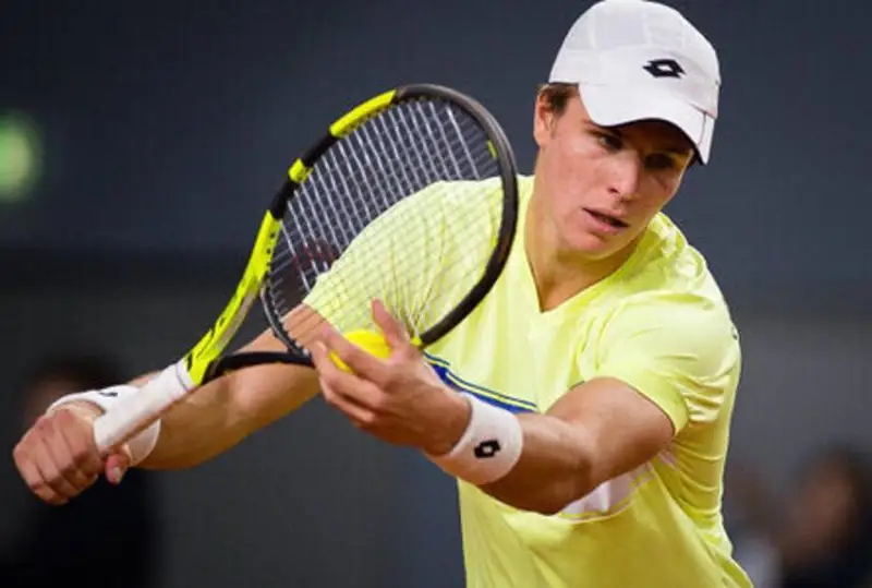 Казахстанский теннисист неудачно стартовал на турнире в Малаге