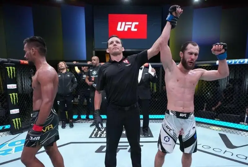 UFC: Sergeı Morozov tóreshiler sheshimimen jeńiske jetti