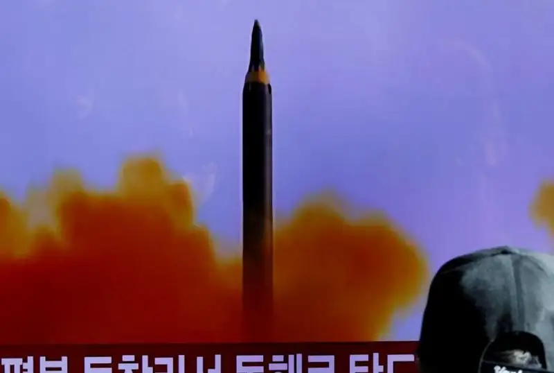Soltústik Koreıa tyńshy spýtnıkterdi synaqtan ótkizip jatqanyn málimdedi