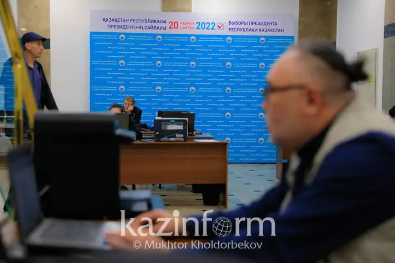 Saılaý: Daırabaev pen Qajyken til emtıhanynan qandaı baǵa aldy