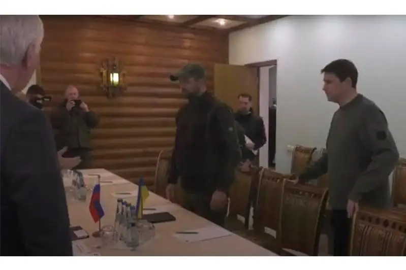 Начался второй раунд переговоров России и Украины