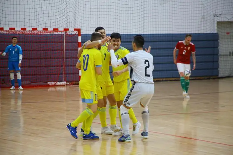 فۋتزال: قازاقستان قۇراماسى ەۋروپا چەمپيوناتى فينالدىق كەزەڭىنە جولداما الدى