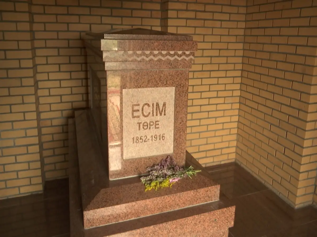 Есім төренің кесенесі жаңғыртылды