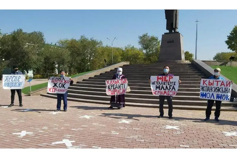 قازاقستاننىڭ ءتورت قالاسىندا رۇقسات ەتىلگەن ميتينگى ءوتتى
