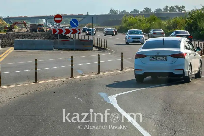 Jol sapasynyń nashar bolǵany úshin jaýaptylardyń bárin jazaǵa tartý kerek - Prezıdent