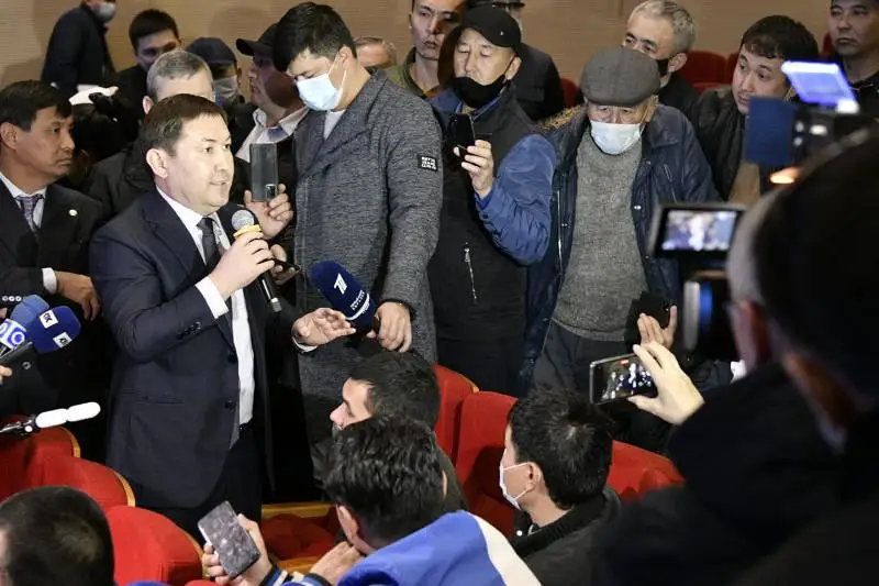 Bas jospar áli bekitilmegen: Shymkent ákimdigi Turan turǵyndarynyń shaǵymyna jaýap berdi