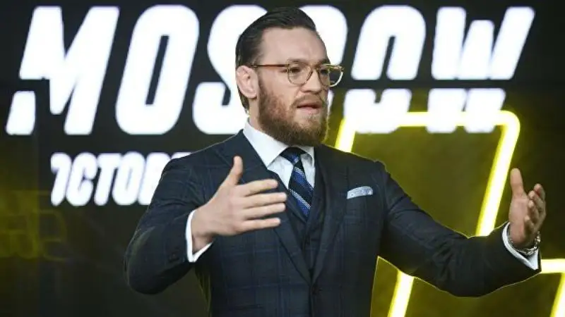 كونور پاناسىزدارعا كومەكتەستى