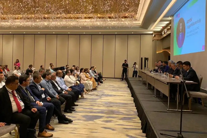 ىستانبۇلدا تۇركيادا تۇراتىن وتانداستاردىڭ قاتىسۋىمەن بيزنەس-فورۋم ءوتتى