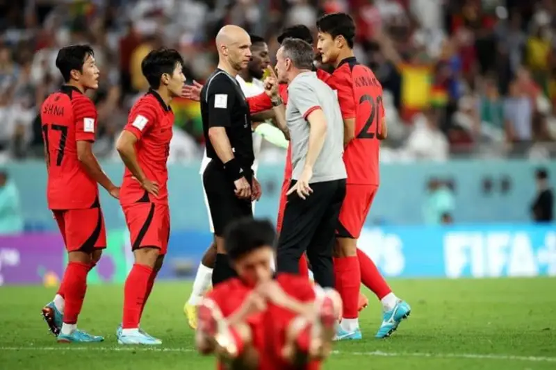 Fýtboldan ÁCh: Ońtústik Koreıa Gana quramasynan jeńilip qaldy