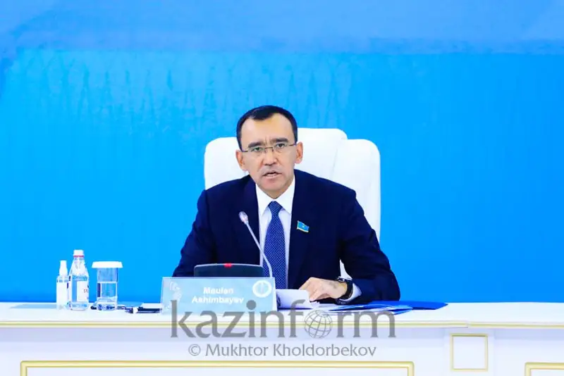 Máýlen Áshimbaev: Bıylǵy sezd álem úshin tarıhı jáne biregeı oqıǵaǵa aınalady