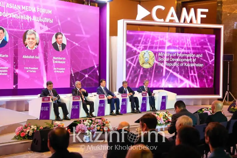 СМИ  должны просвещать общество и защищать от дезинформации - Абдулла Гюль