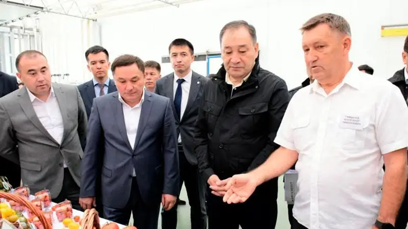Ералы Тугжанов ознакомился с деятельностью агропромышленных предприятий в Акмолинской области