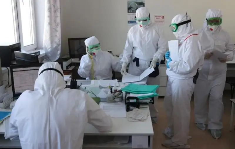 Более 20 тыс. заразившихся ковидом за сутки выявили в России впервые с 30 марта