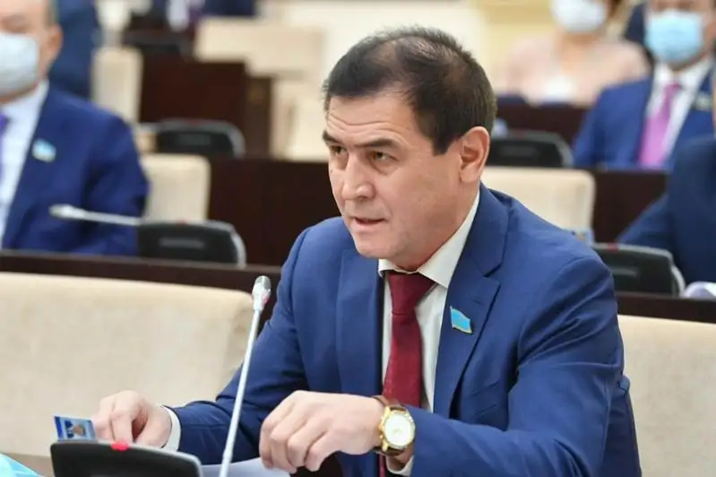 Nurlan Beknazarov: Aýyldarǵa qaldyrylǵan salyq túsimi kóp máseleni sheshedi