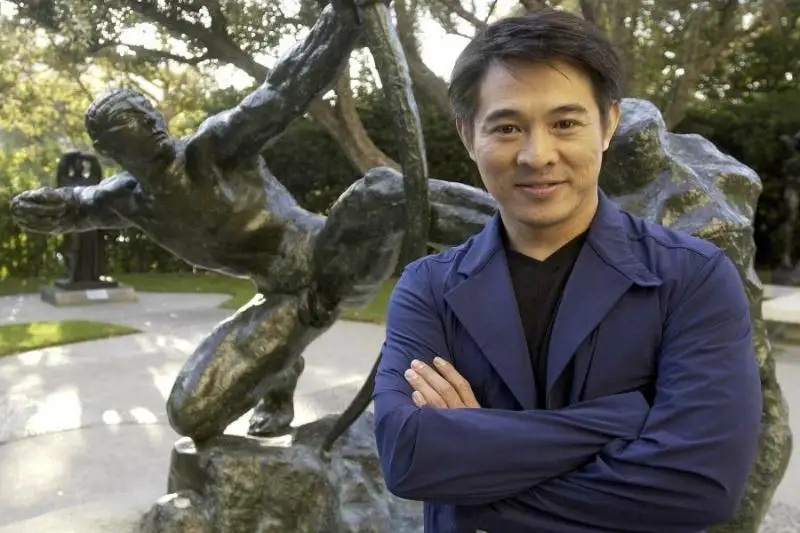 لي ليانجيەنىڭ ومىرلىك 5 ۇستانىمى