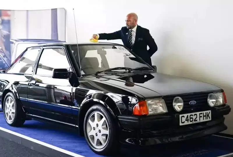 Ford принцессы Дианы продан за рекордную сумму