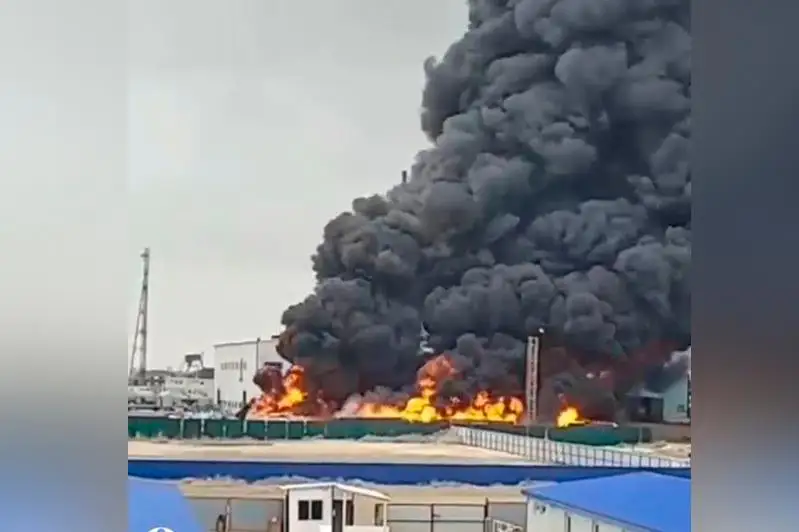 Teńiz ken ornynda merdiger mekemeniń tsehy órtengen