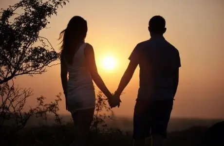 مۇحتار شاحانوۆ قاپىدا ايىرىلعان العاشقى ماحابباتى تۋرالى سىر شەرتتى