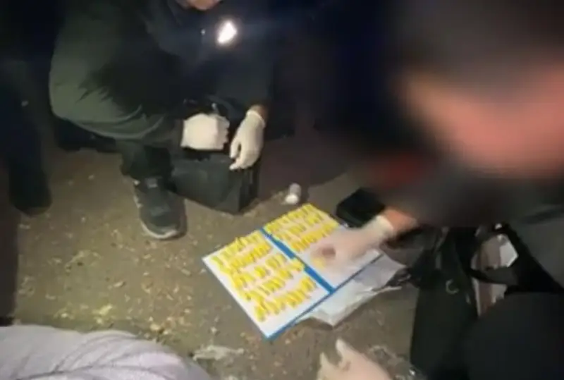 «Синтетику» в крупном размере изъяли у закладчика полицейские Шымкента