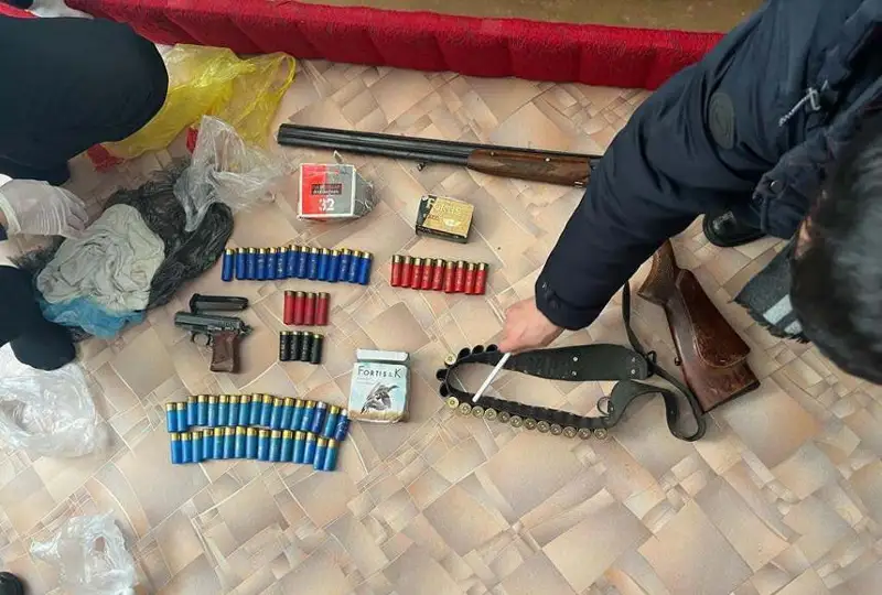 Оружие и наркотики изъяли полицейские Астаны