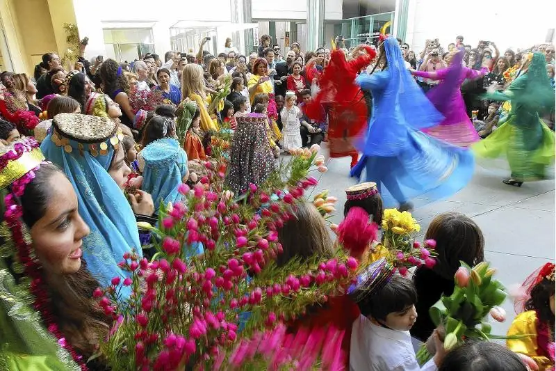 يراندا ناۋرىز مەيرامىندا كەڭسەلەر 9 كۇنگە جابىلادى - مىرزاتاي جولداسبەكوۆ