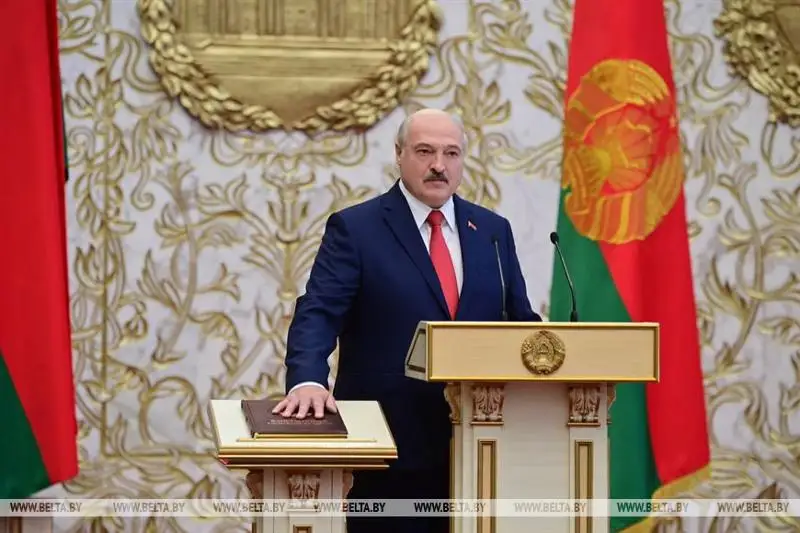 الەكساندر لۋكاشەنكو بەلارۋس پرەزيدەنتى قىزمەتىنە رەسمي كىرىستى