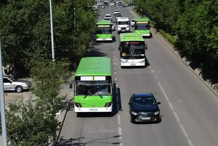 Atyraýda kún saıyn 240 avtobýs jolaýshy tasymaldaý úshin jolǵa shyǵady