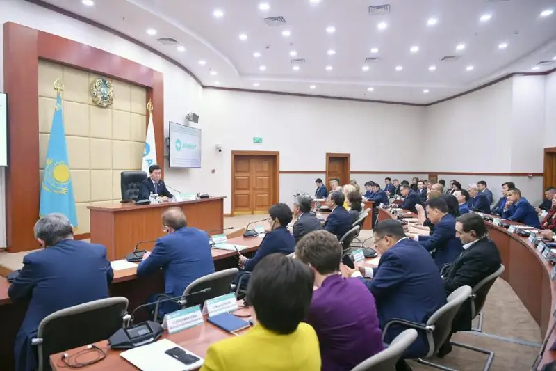 Фракция AMANAT: Возврат столице прежнего имени – ответ на запросы общества