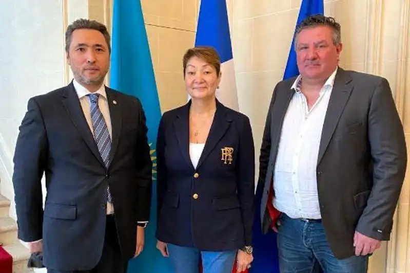 قازاقستاندا فرانسۋز تەحنولوگياسى بويىنشا ەشكى ىرىمشىگى ءوندىرىسى اشىلادى