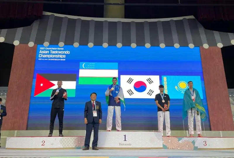 Казахстанцы завоевали восемь медалей на чемпионате Азии по таеквондо